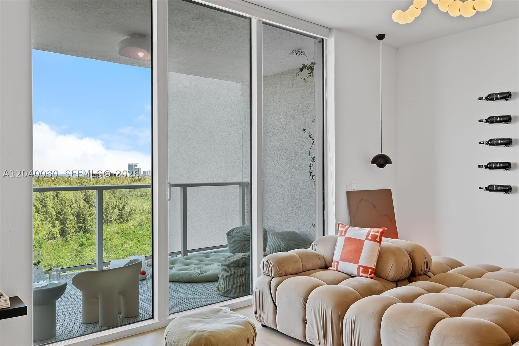 THE OAKS I CONDO - Residential