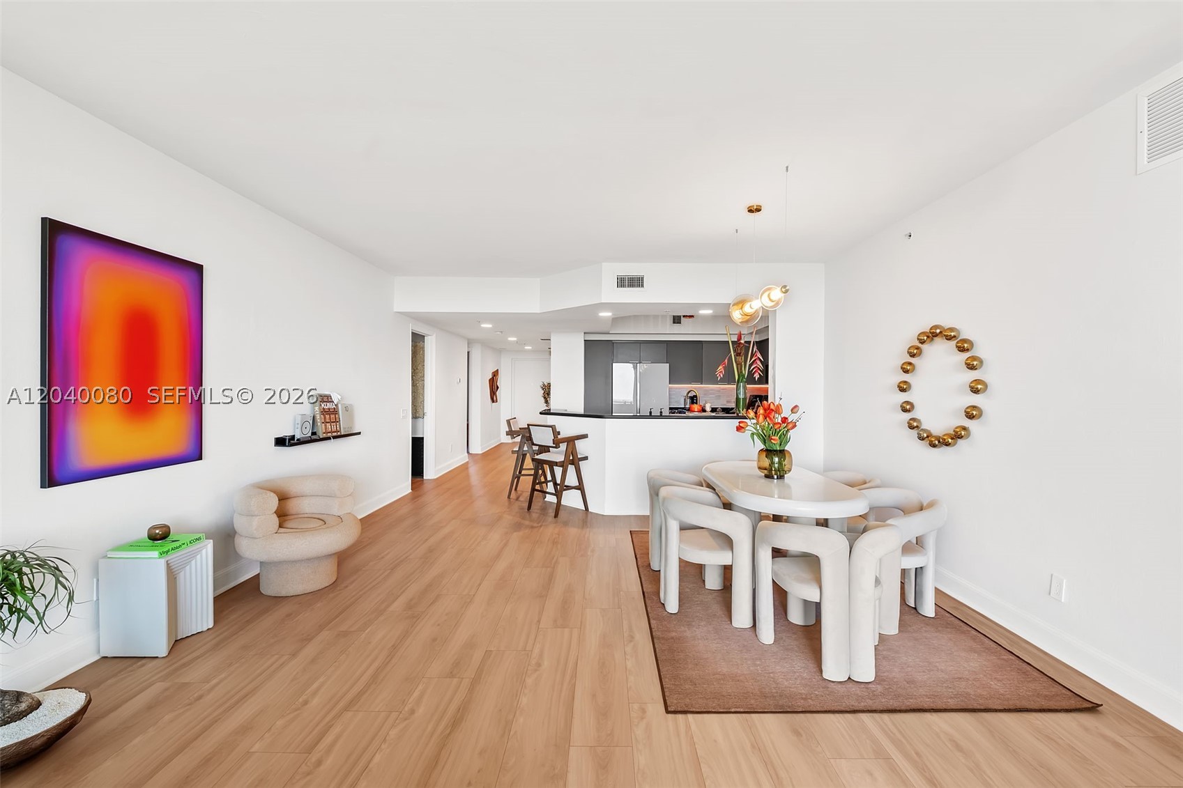 THE OAKS I CONDO - Residential