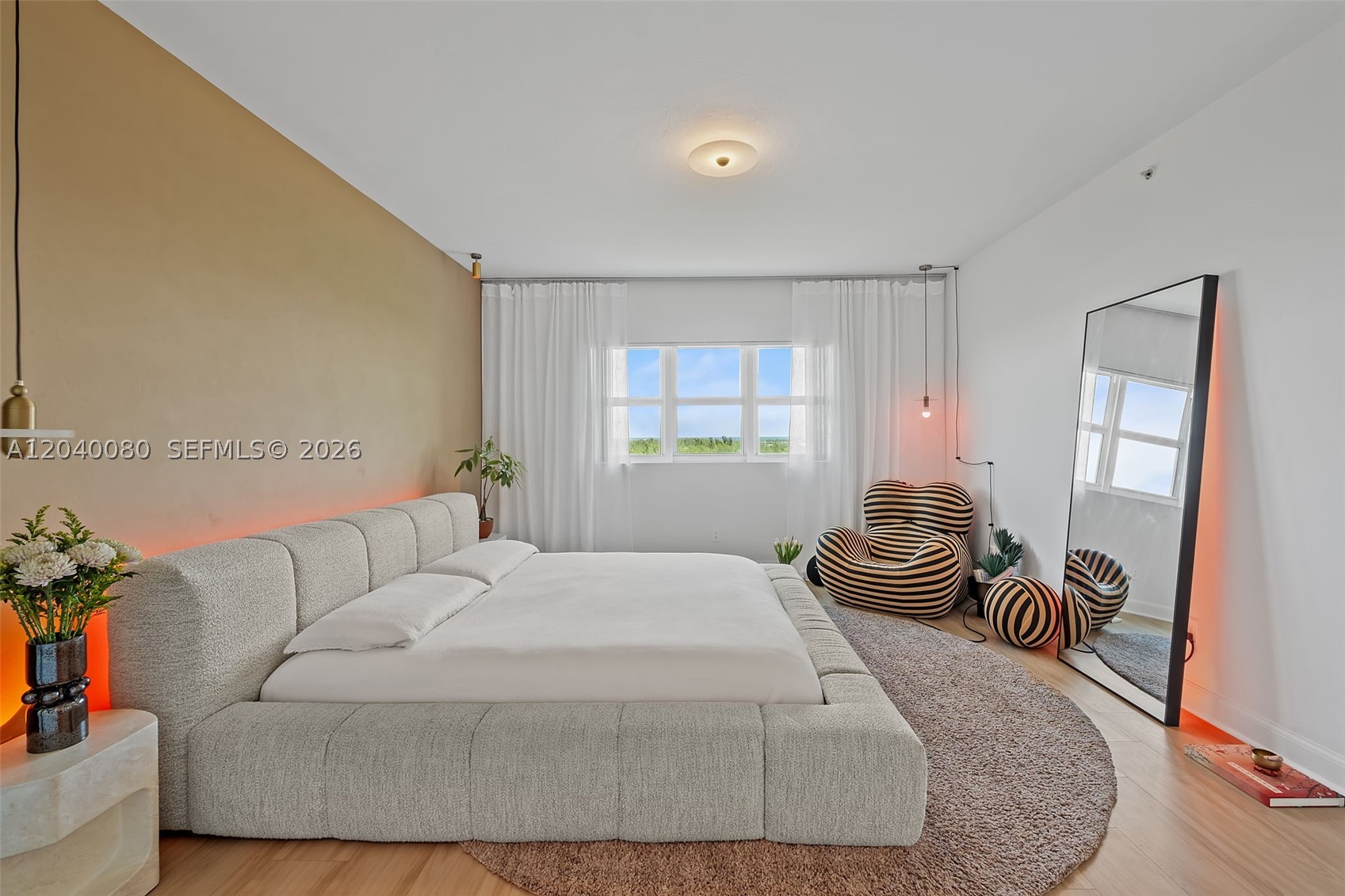 THE OAKS I CONDO - Residential