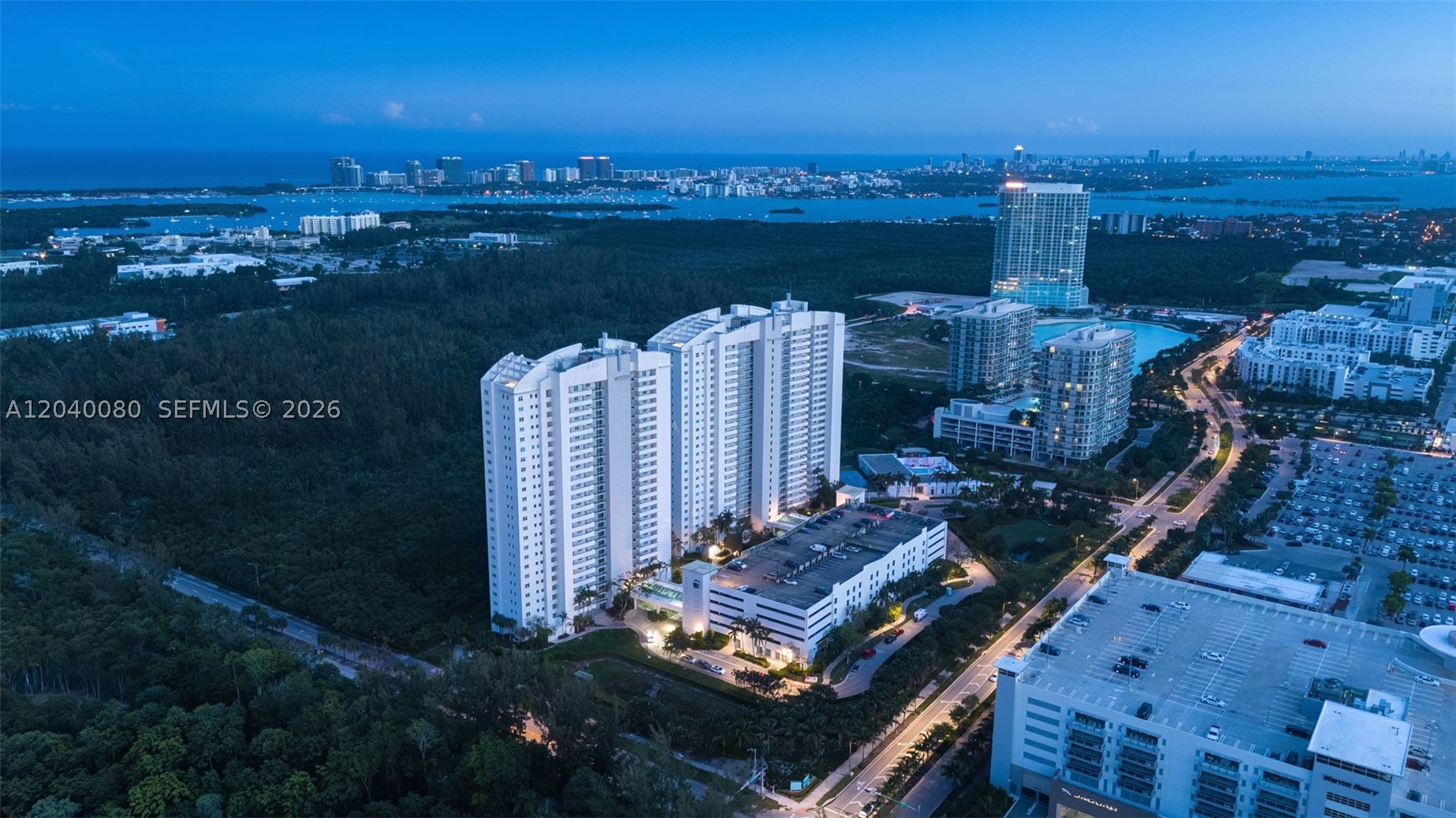 THE OAKS I CONDO - Residential
