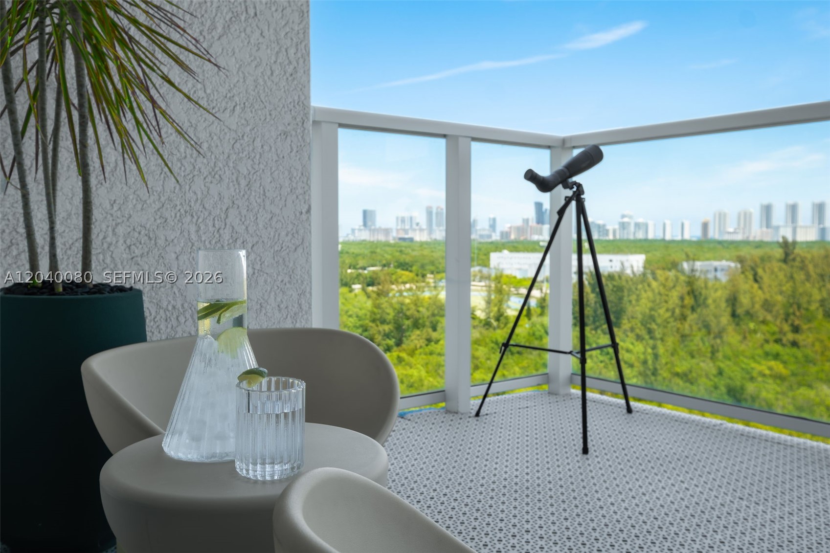 THE OAKS I CONDO - Residential