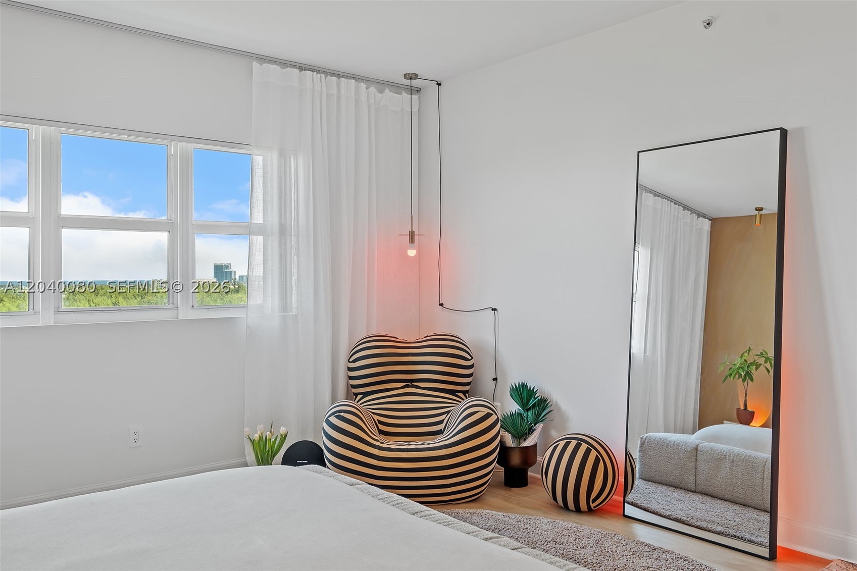 THE OAKS I CONDO - Residential