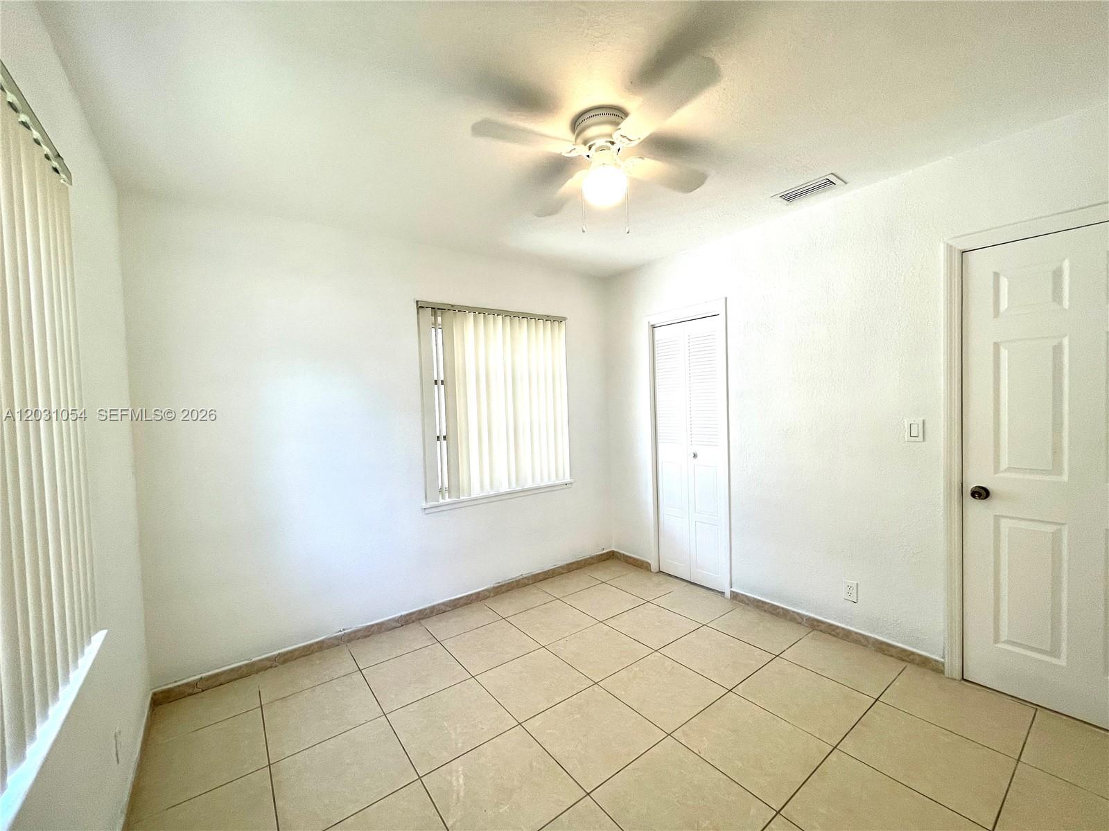 LAUDERDALE - Residential