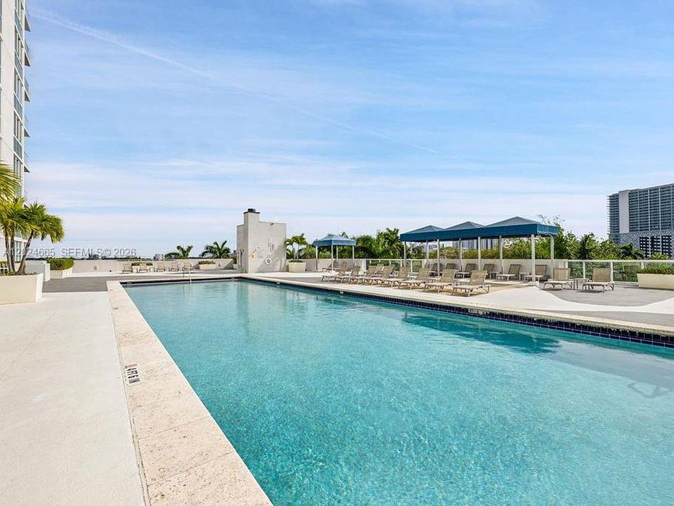 TERRAZAS RIVERPARK VILLAG - Residential