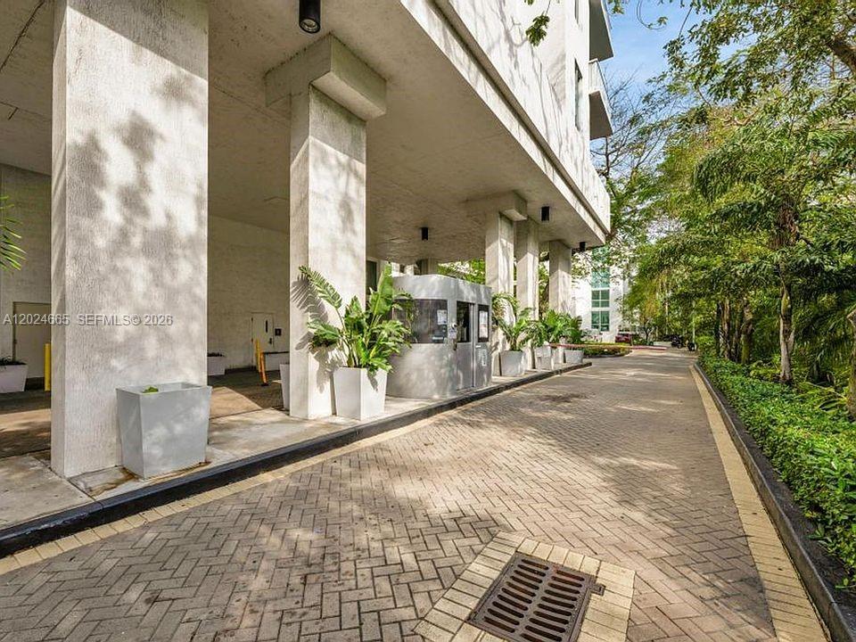 TERRAZAS RIVERPARK VILLAG - Residential