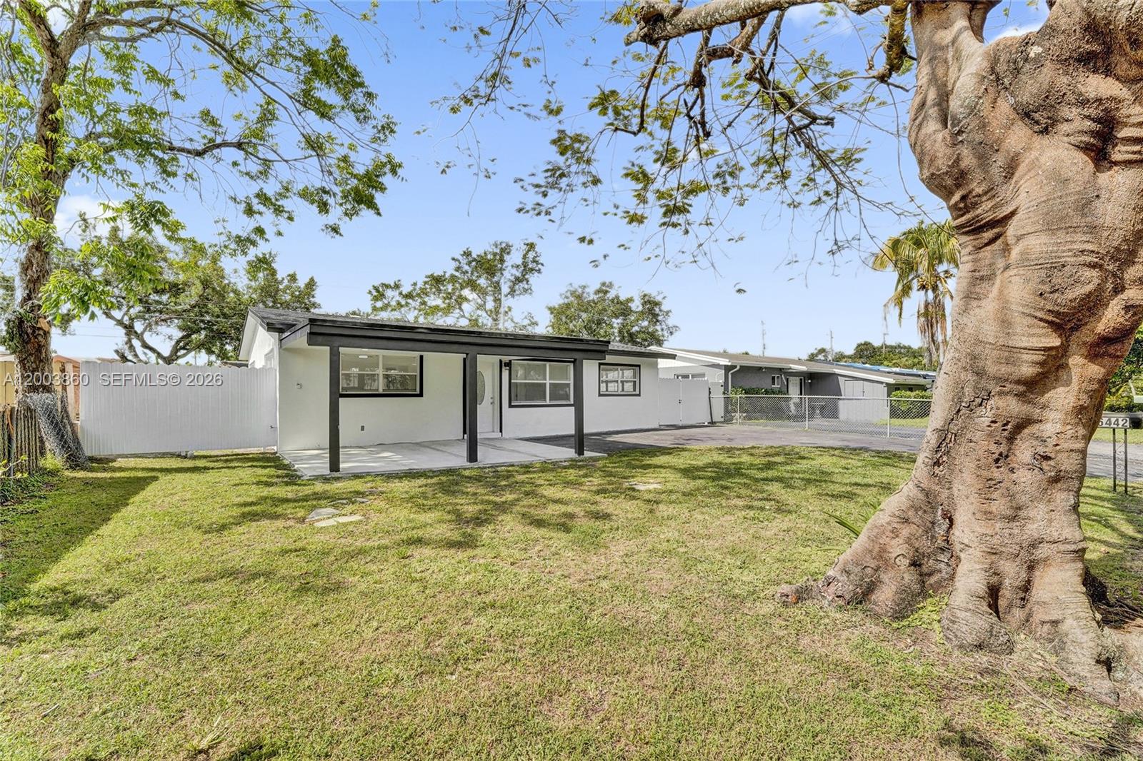 LINWOOD GARDENS - Residential