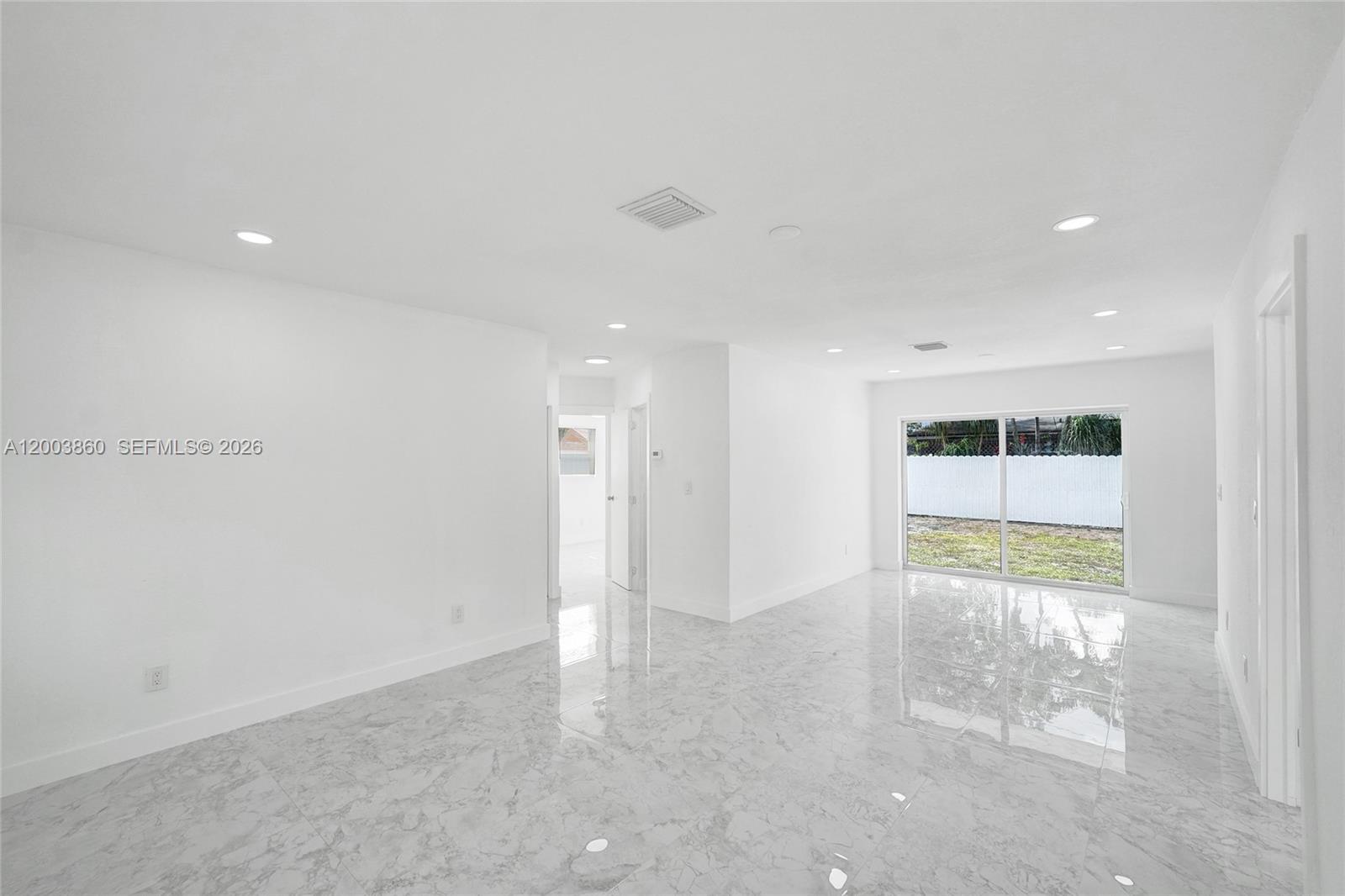 LINWOOD GARDENS - Residential