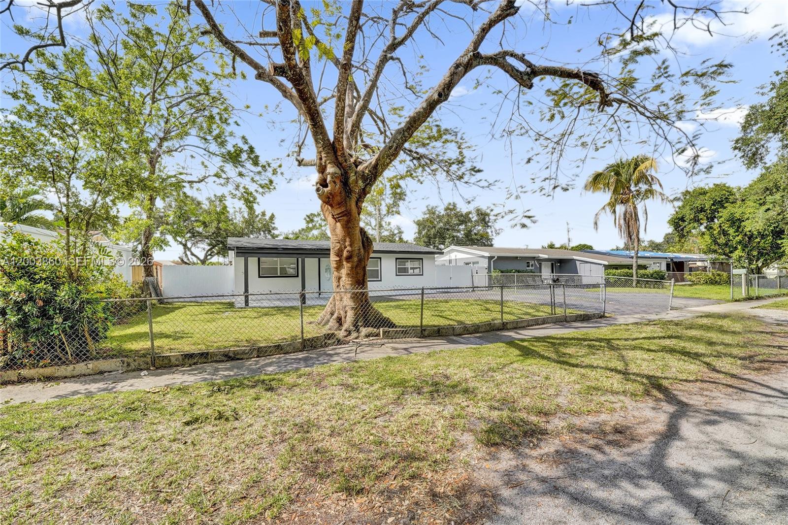 LINWOOD GARDENS - Residential