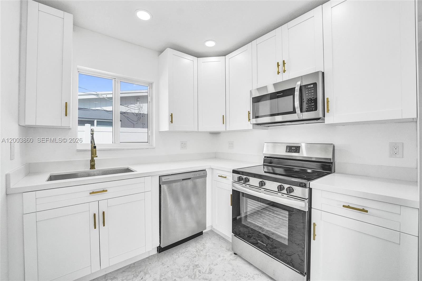 LINWOOD GARDENS - Residential