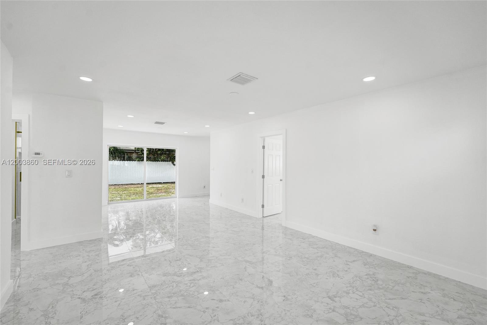 LINWOOD GARDENS - Residential