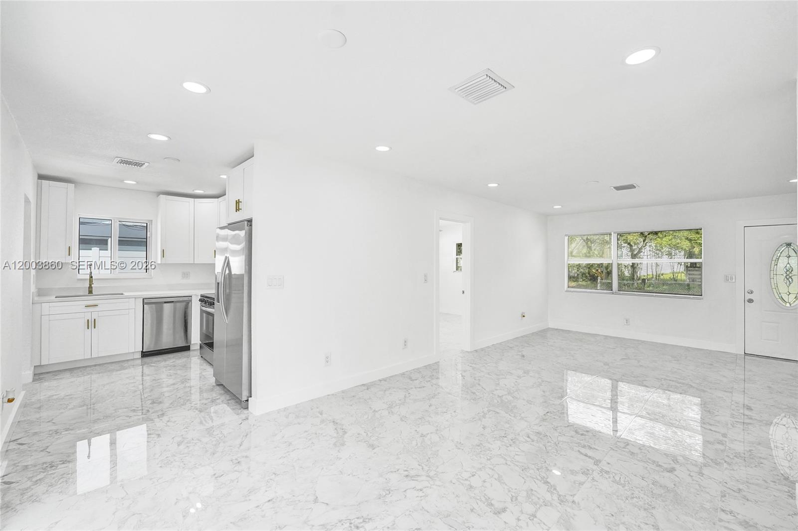 LINWOOD GARDENS - Residential