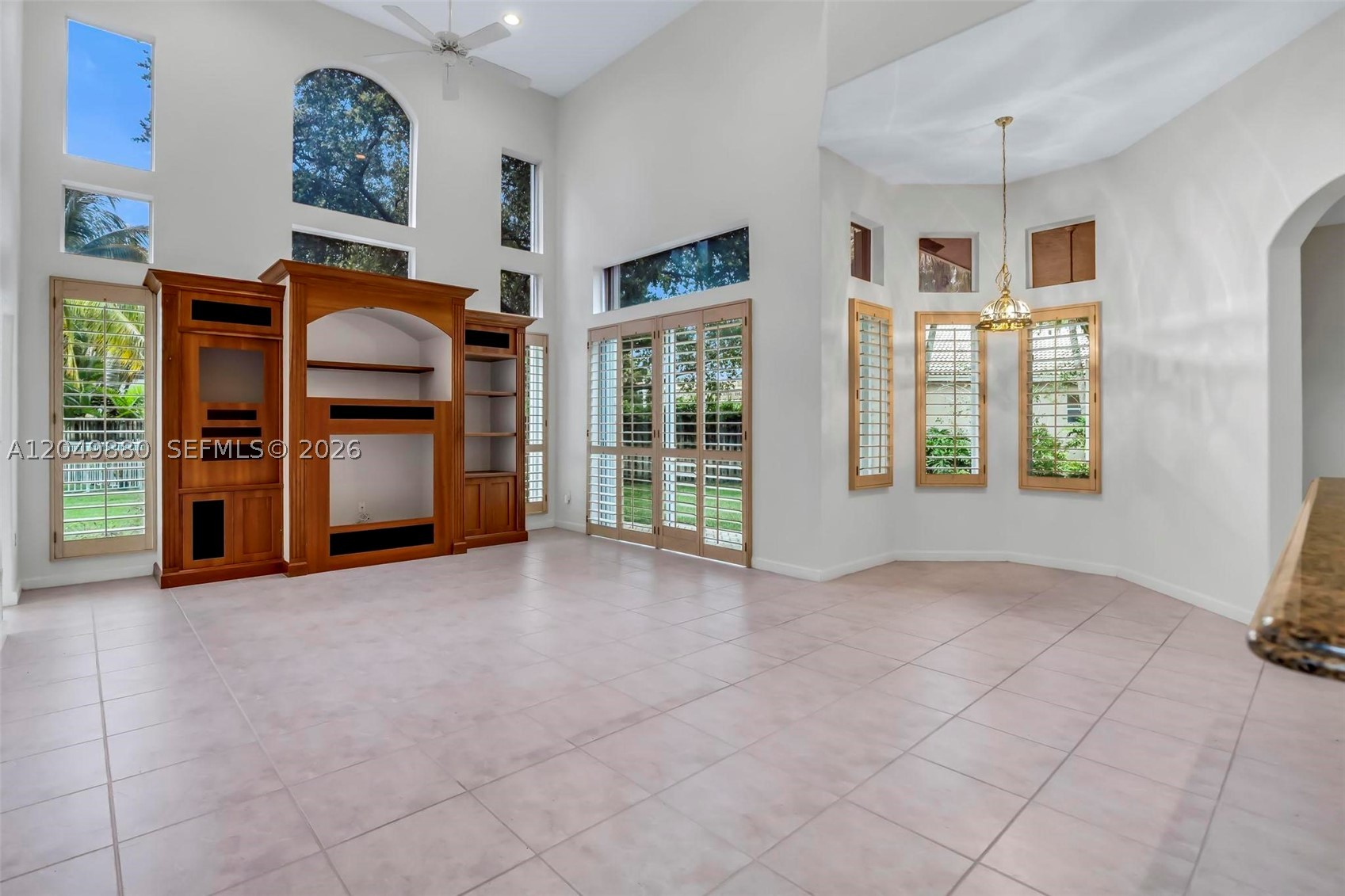 PEMBROKE ISLES III - Residential