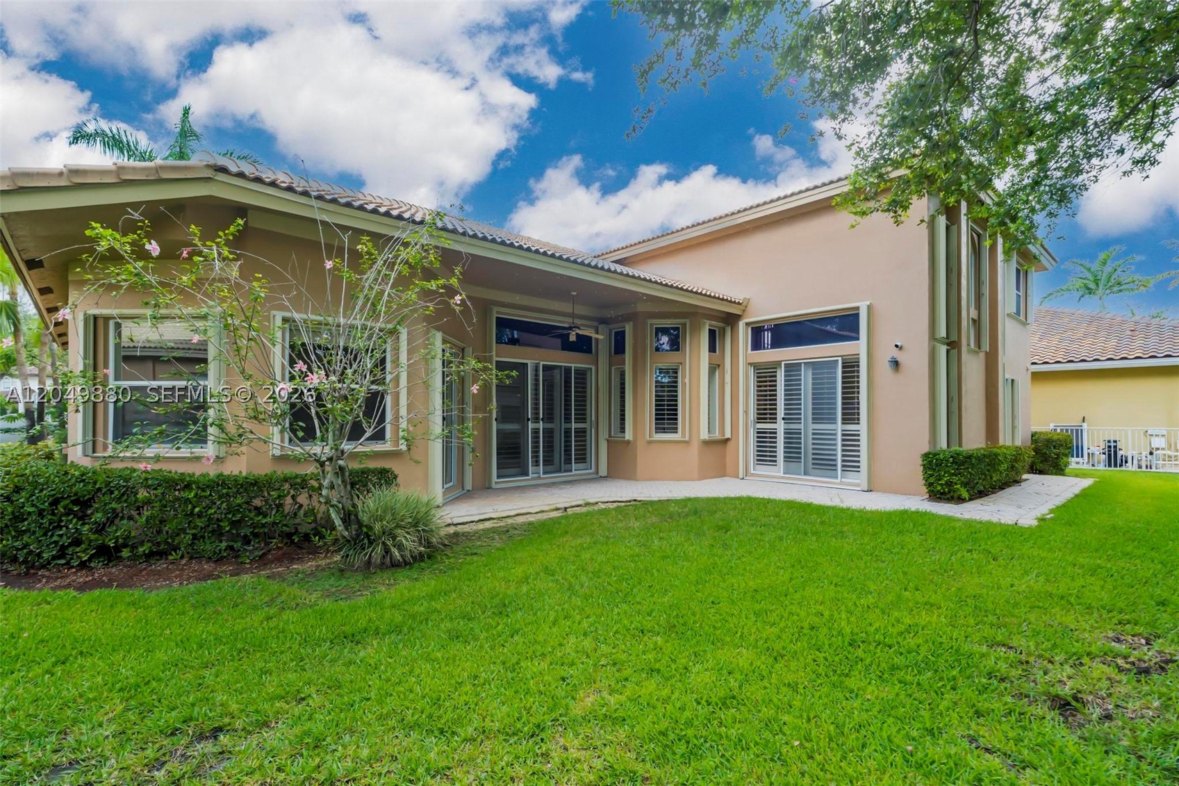 PEMBROKE ISLES III - Residential