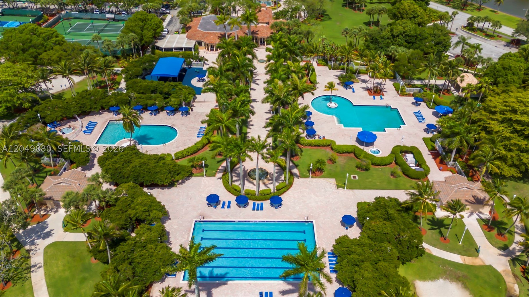PEMBROKE ISLES III - Residential