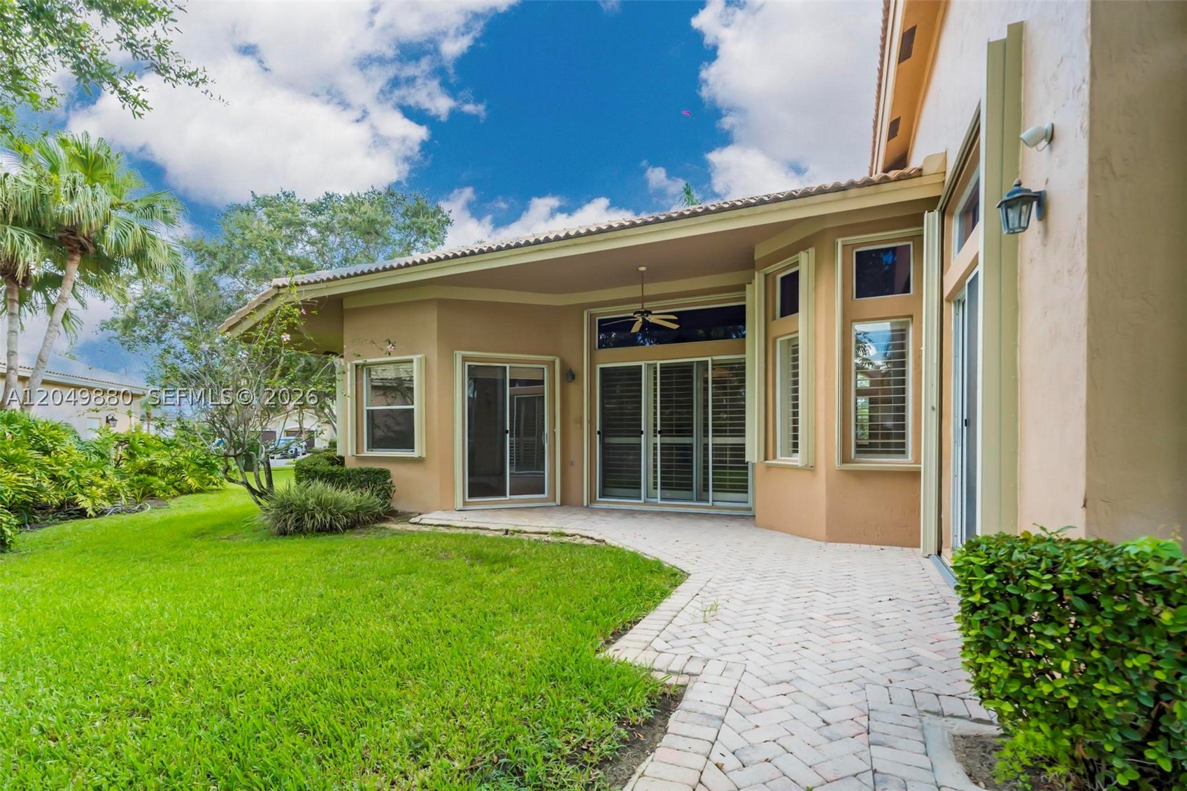 PEMBROKE ISLES III - Residential