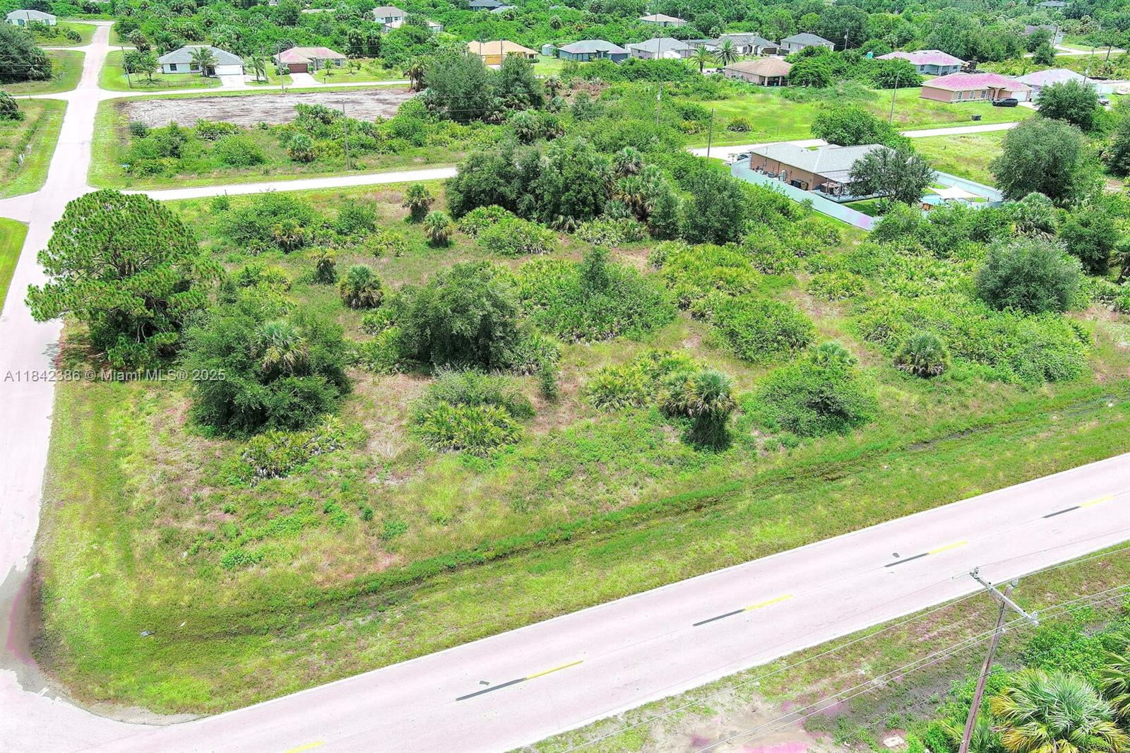 LEHIGH ACRES - Land
