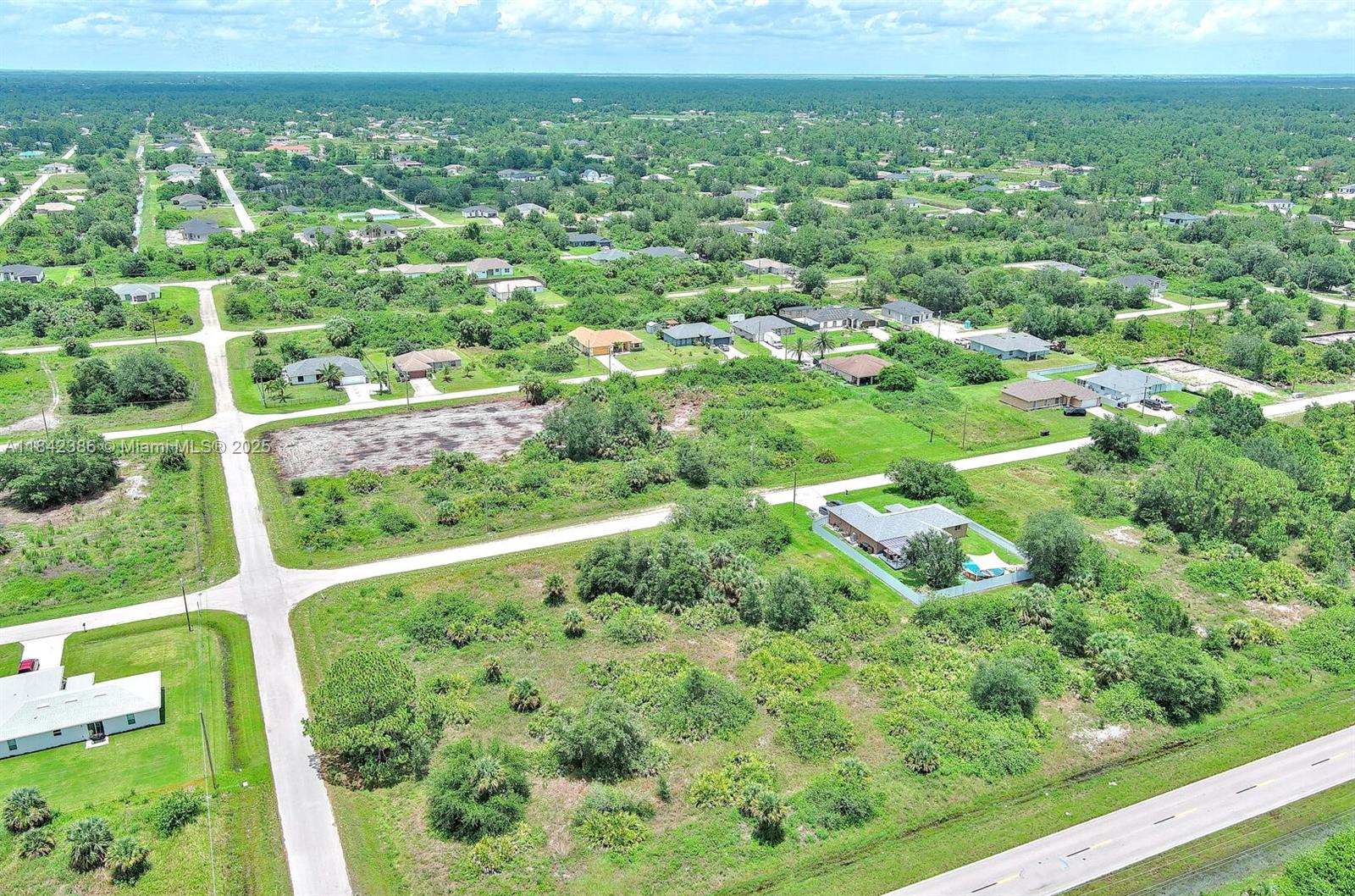 LEHIGH ACRES - Land