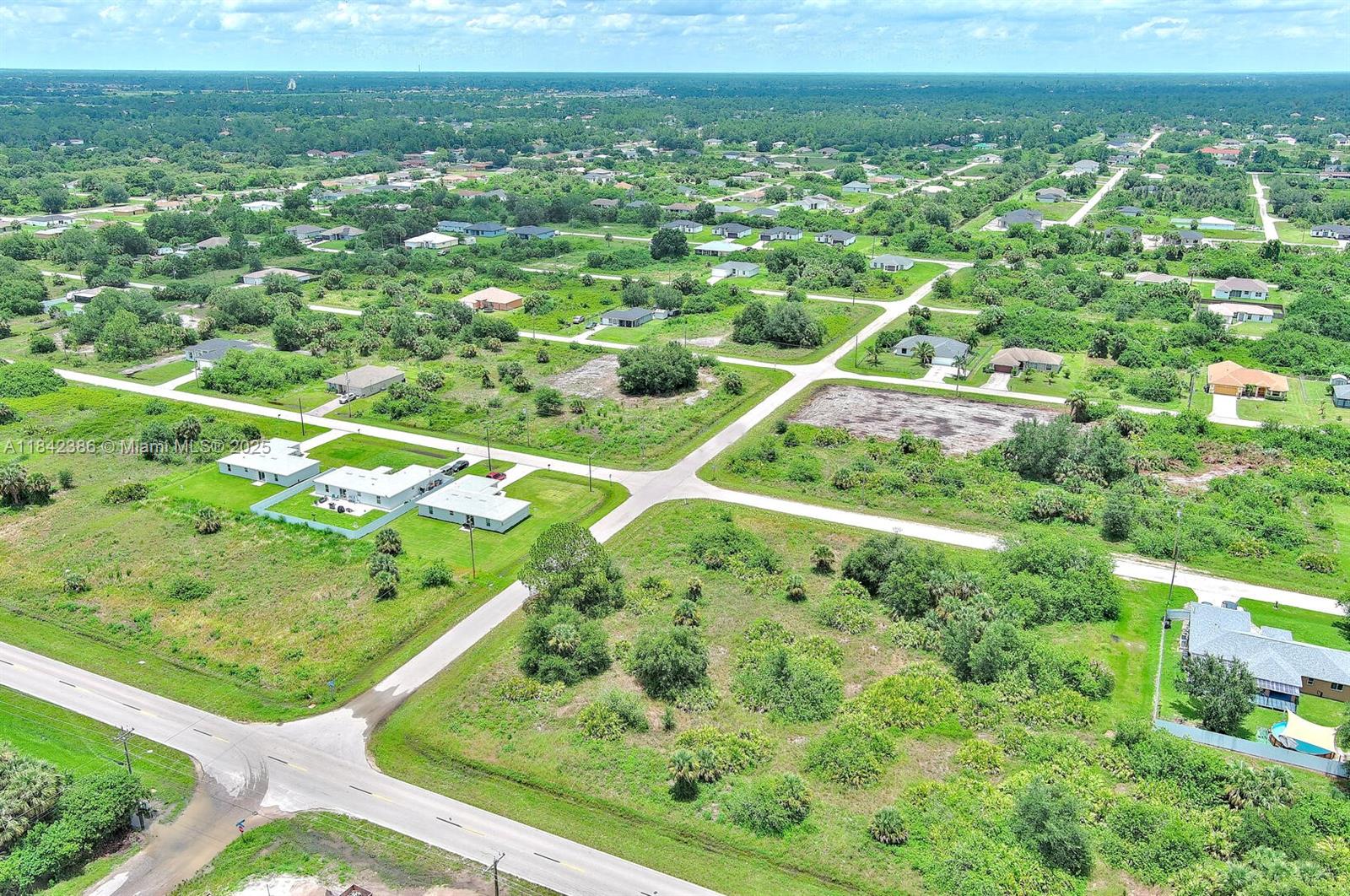 LEHIGH ACRES - Land