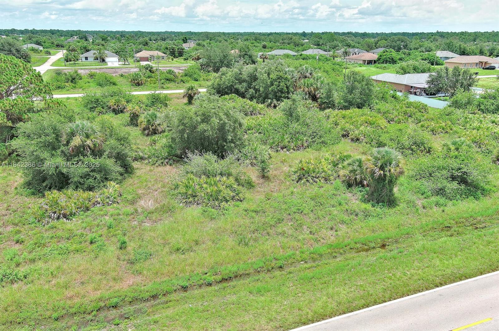 LEHIGH ACRES - Land