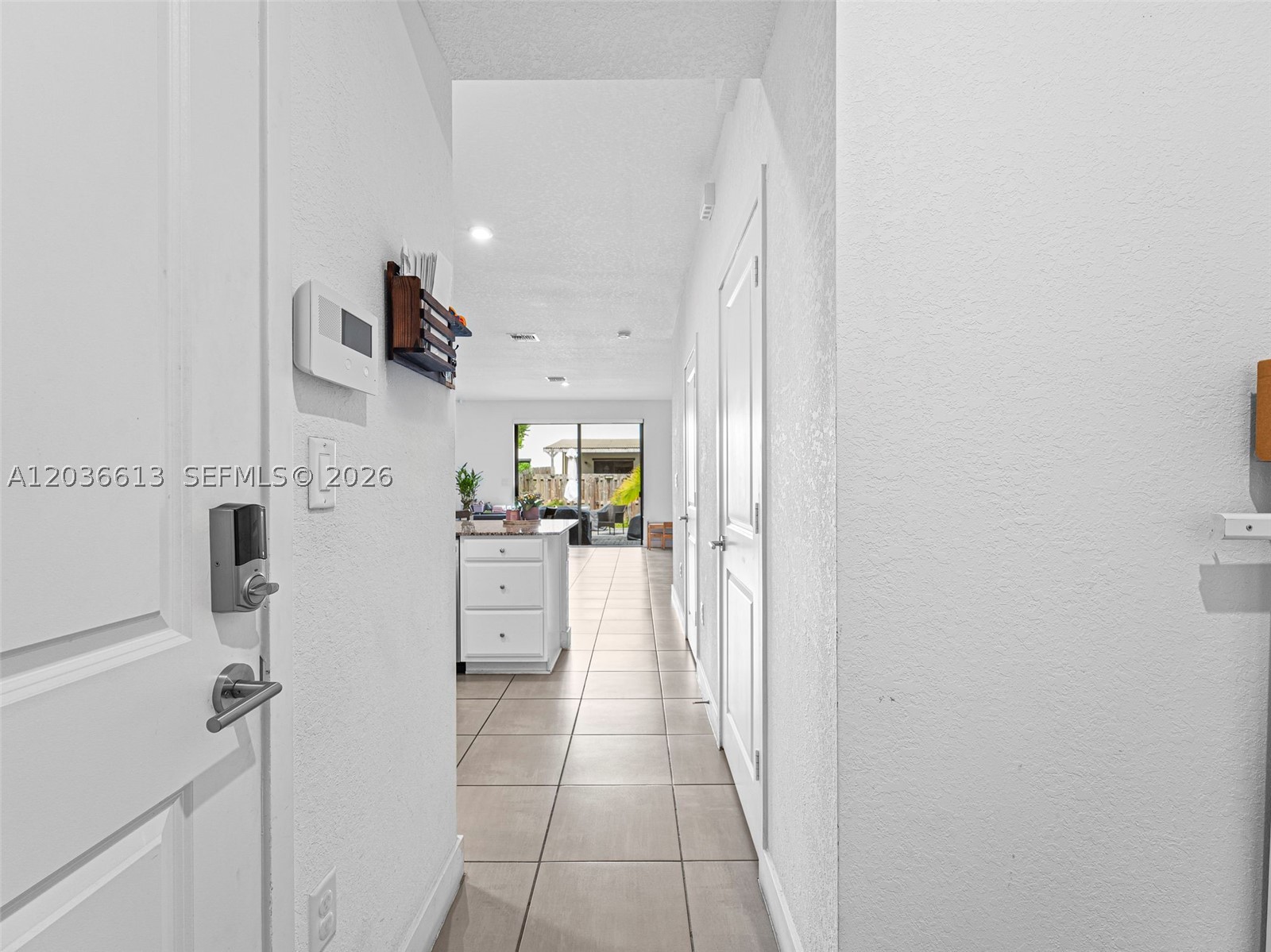 MC RESIDENTIAL - Residential Lease