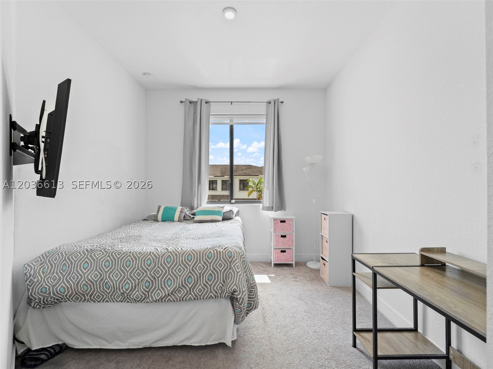 MC RESIDENTIAL - Residential Lease
