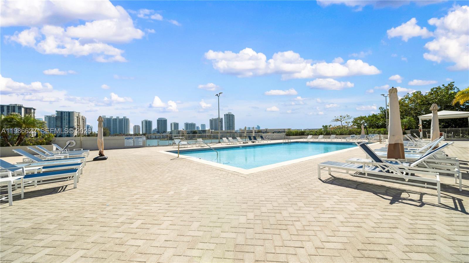 DEL PRADO MARINA - Residential