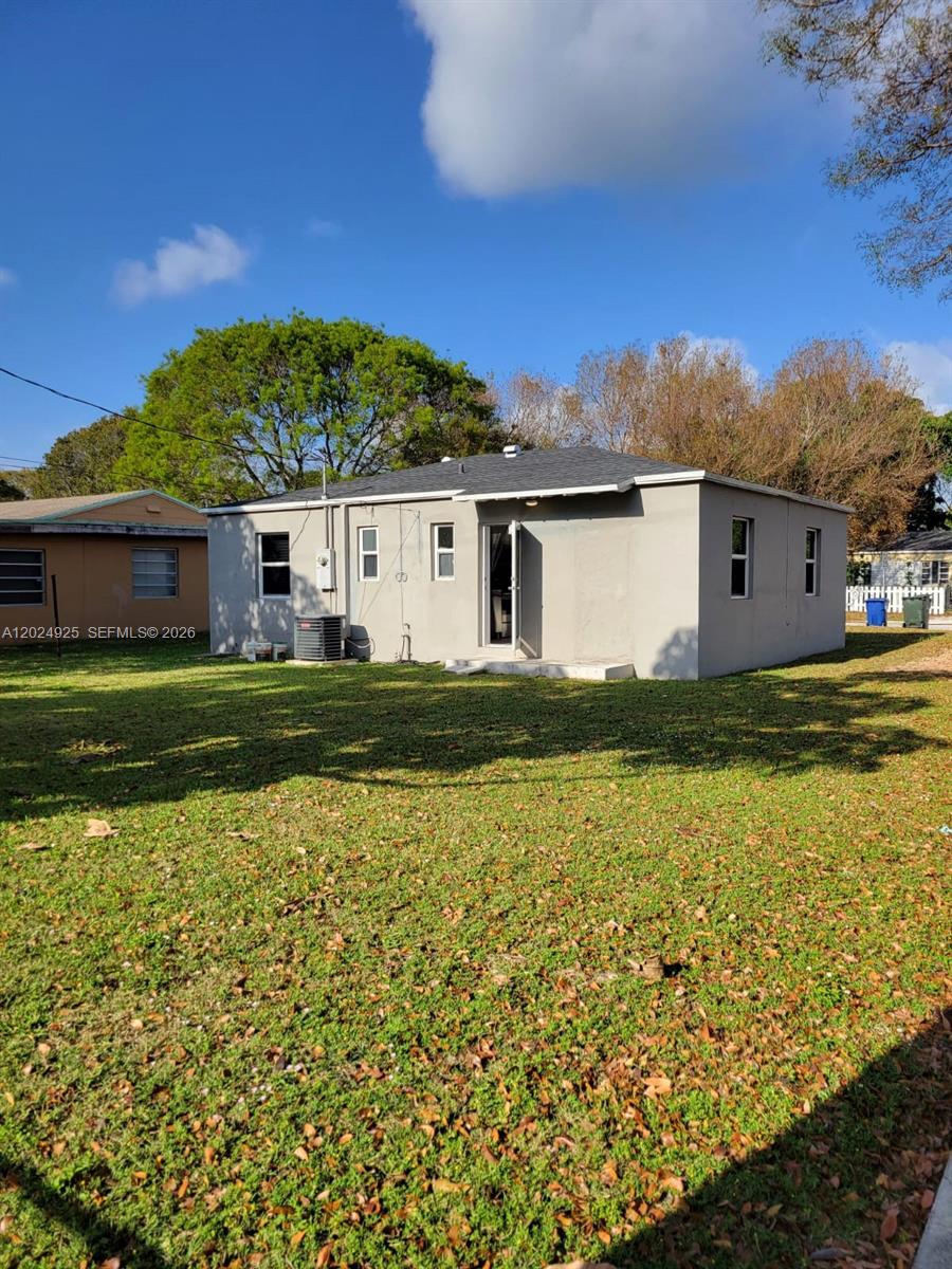 UNIVERSITY PARK - Residential Lease