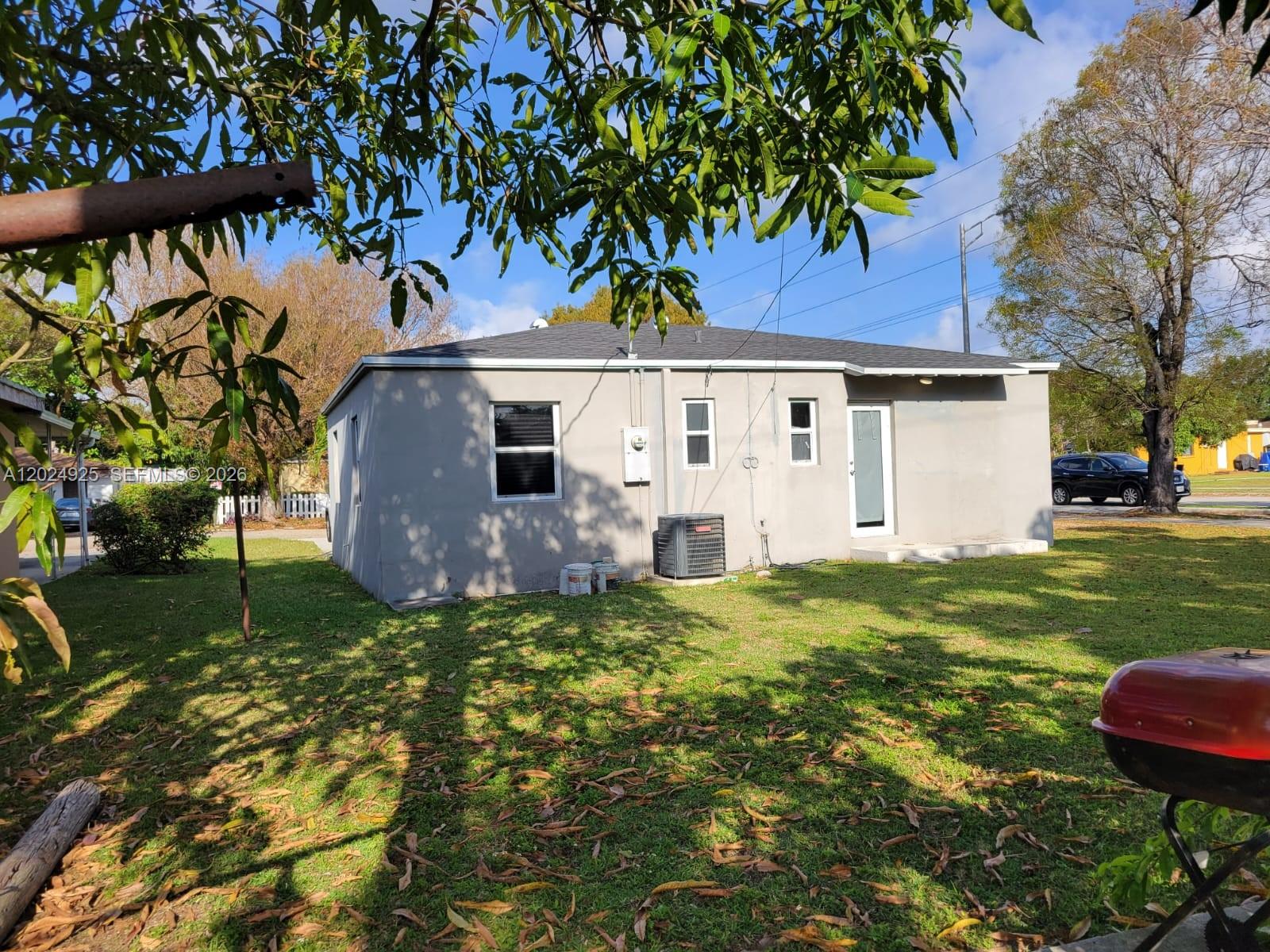 UNIVERSITY PARK - Residential Lease