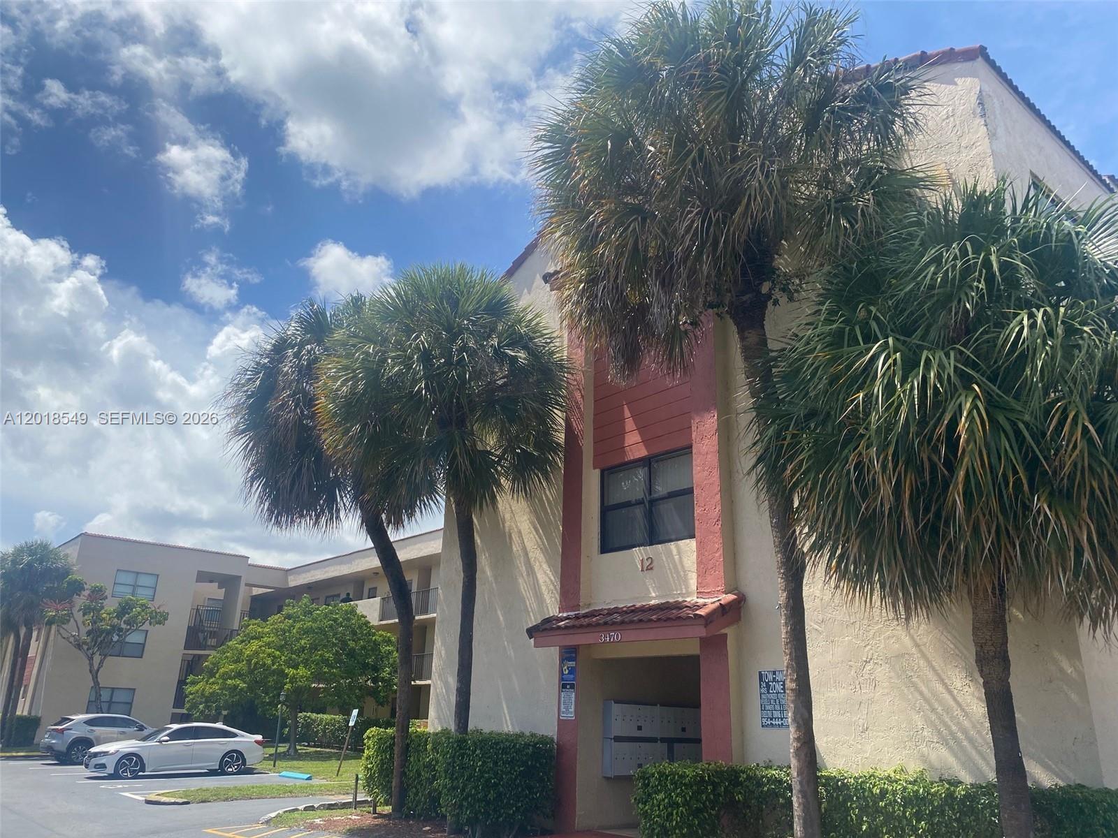 Beautiful 2-bedroom, 2-bath unit located in Miramar Club. Ideal for investors or end-users. Features washer and
dryer inside the unit, 1 assigned parking space plus ample guest parking. Conveniently located close to shopping,
schools, and the Turnpike. Great opportunity in a well-located community. Seller motivated! Unit is part of a
portfolio sale.