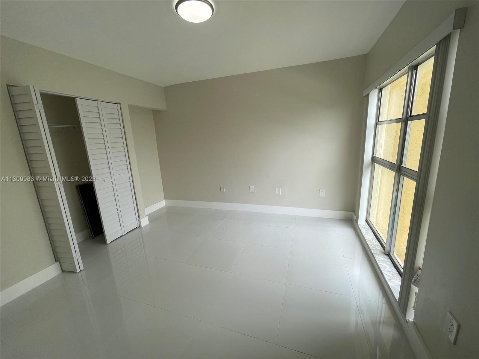 FERNWOODS CONDO NO 1 - Residential Lease