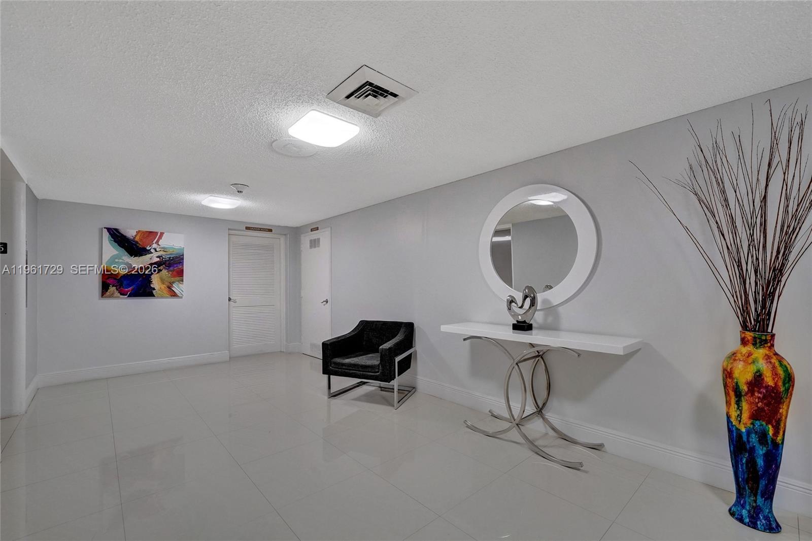 ALLINGTON TOWERS CONDO - Residential