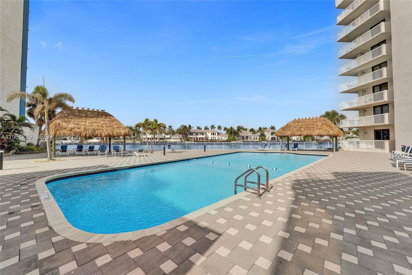 ALLINGTON TOWERS CONDO - Residential
