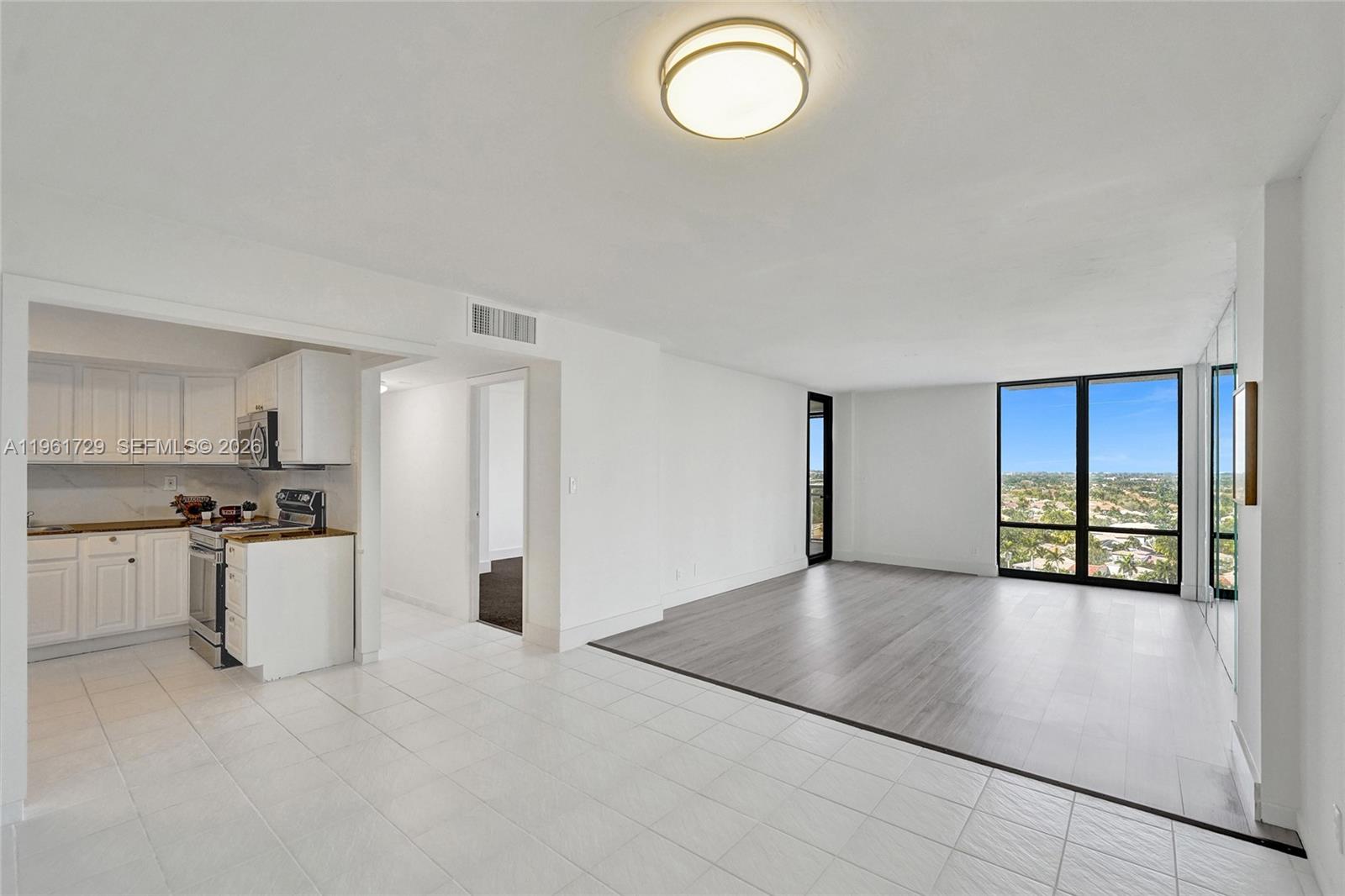 ALLINGTON TOWERS CONDO - Residential