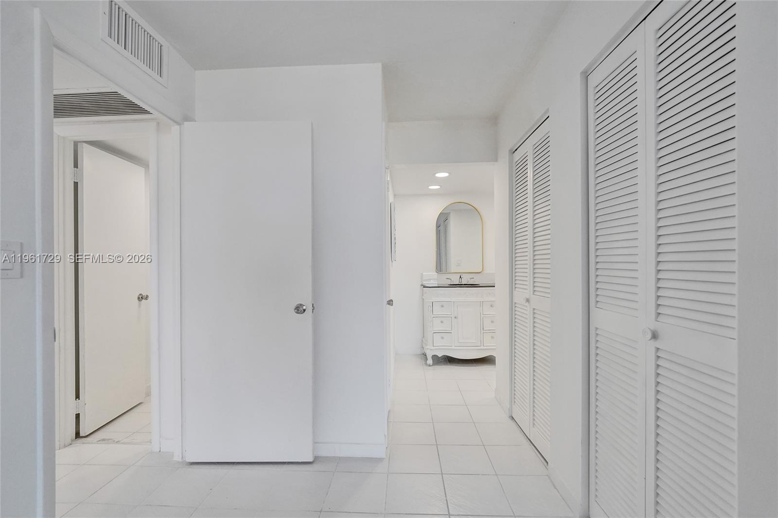 ALLINGTON TOWERS CONDO - Residential