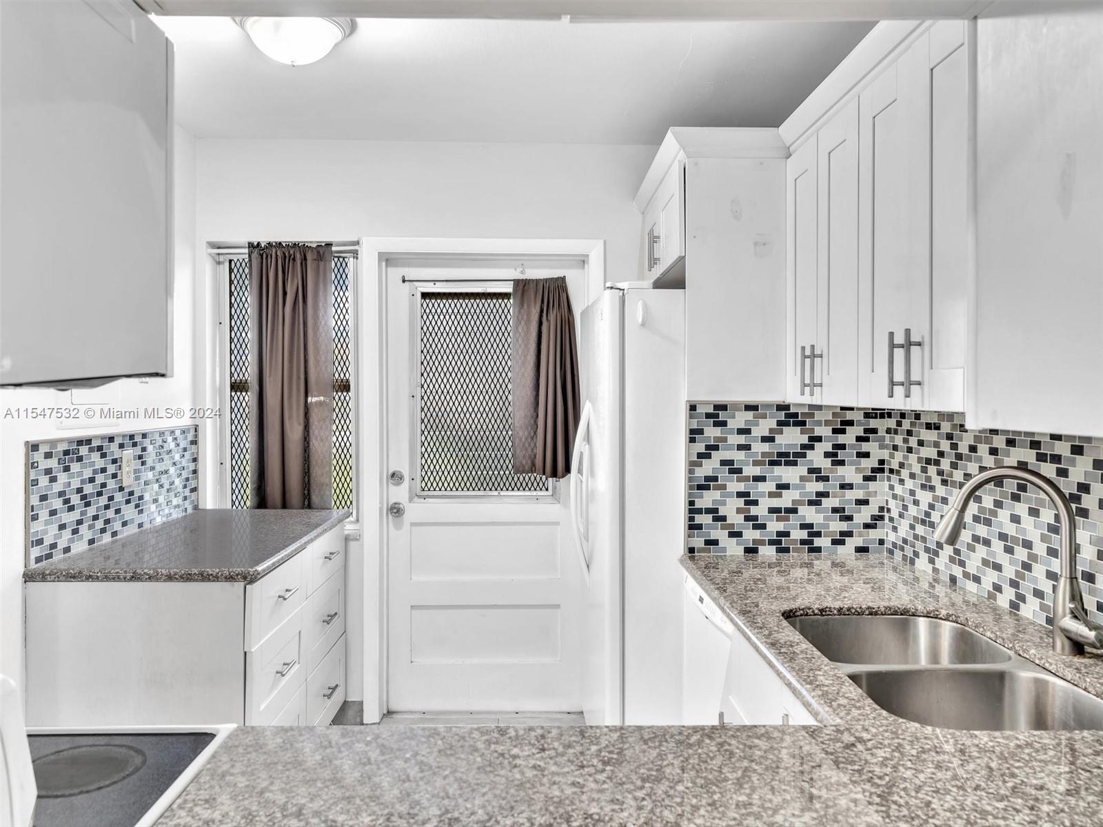 SHERIDAN LAKES CONDO APTS - Residential