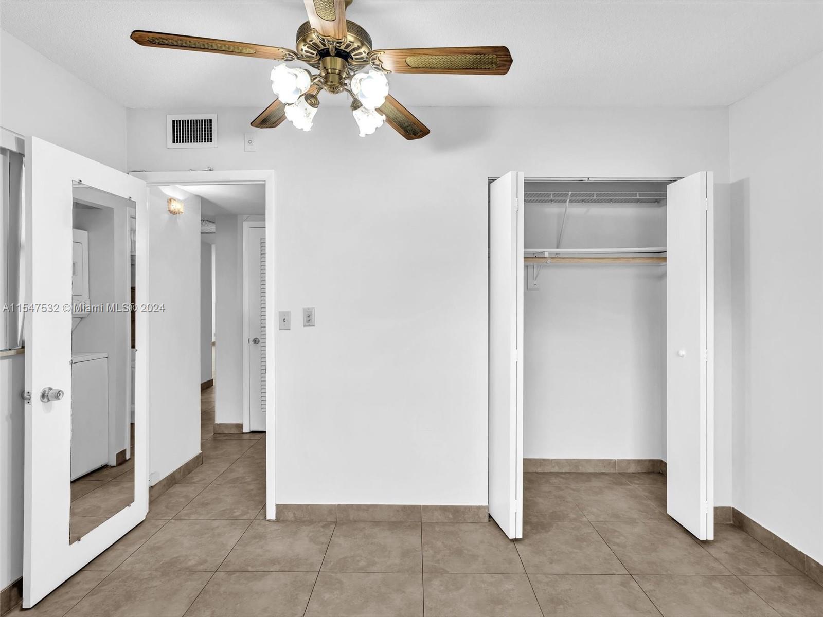 SHERIDAN LAKES CONDO APTS - Residential