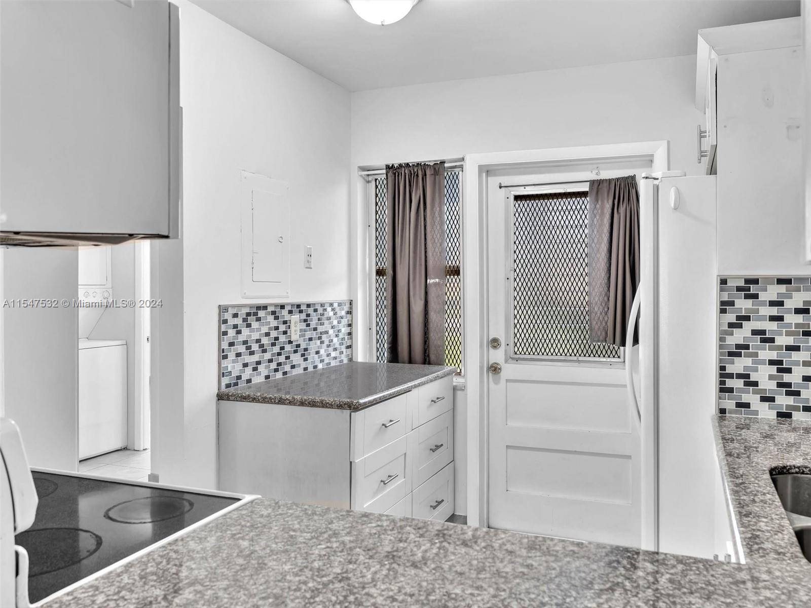 SHERIDAN LAKES CONDO APTS - Residential
