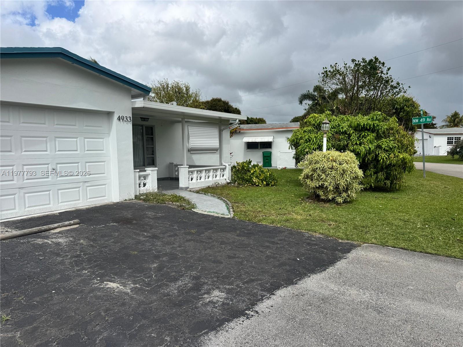 OAKLAND ESTATES 4TH SEC - Residential