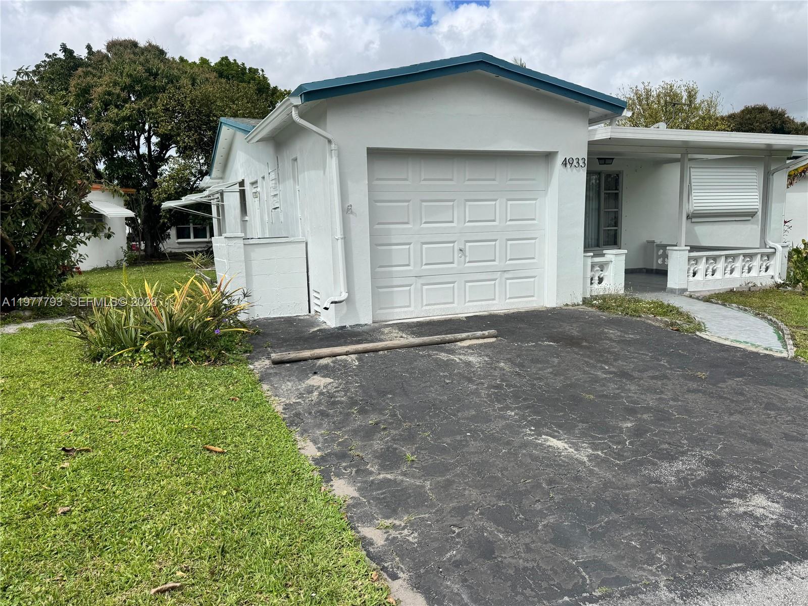 OAKLAND ESTATES 4TH SEC - Residential