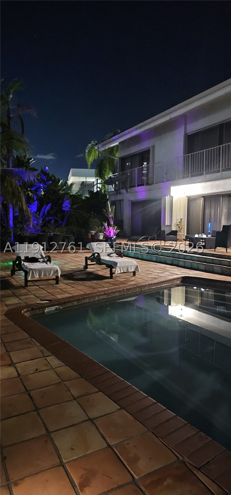 GOLDEN BEACH SEC E - Residential