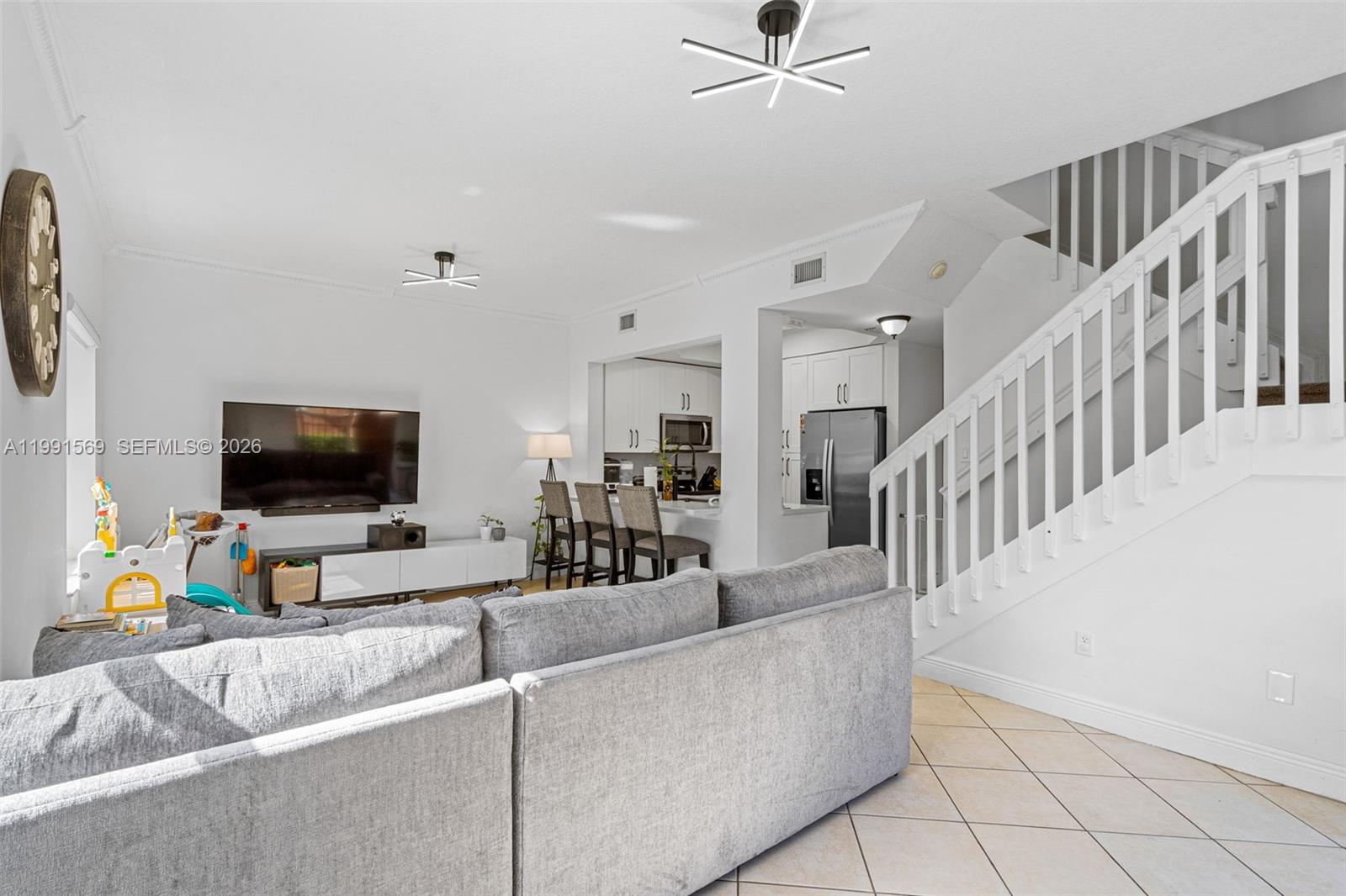 VILLAS AT HARBOR ISLES CO - Residential