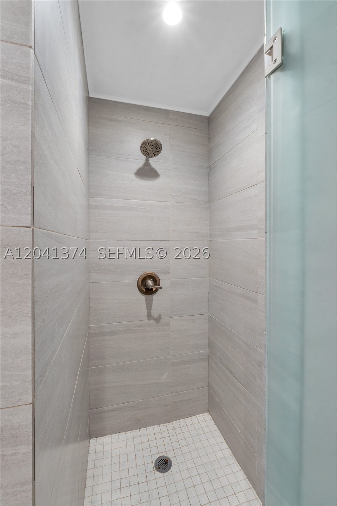 TRAFALGAR TOWERS CONDOMIN - Residential