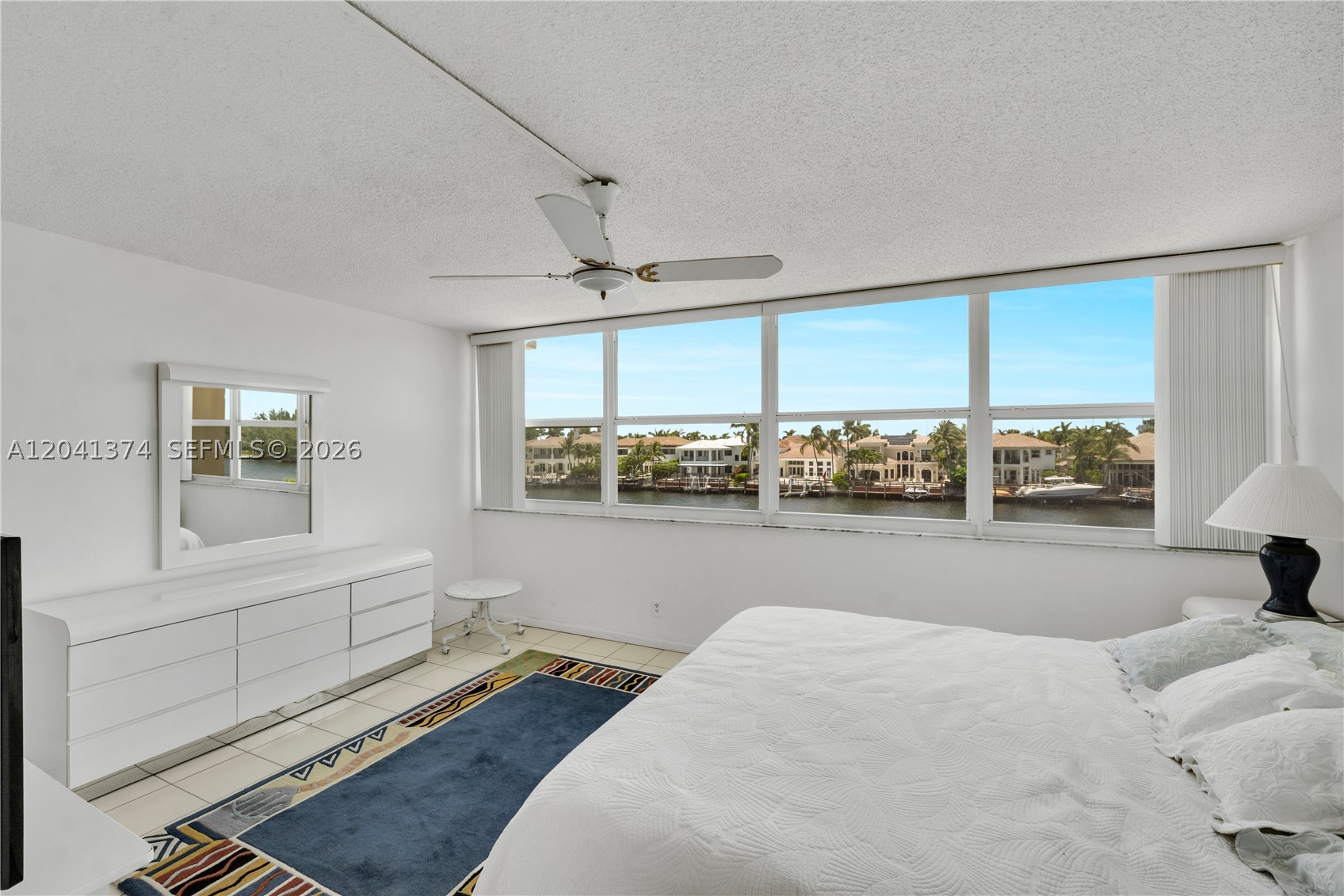 TRAFALGAR TOWERS CONDOMIN - Residential