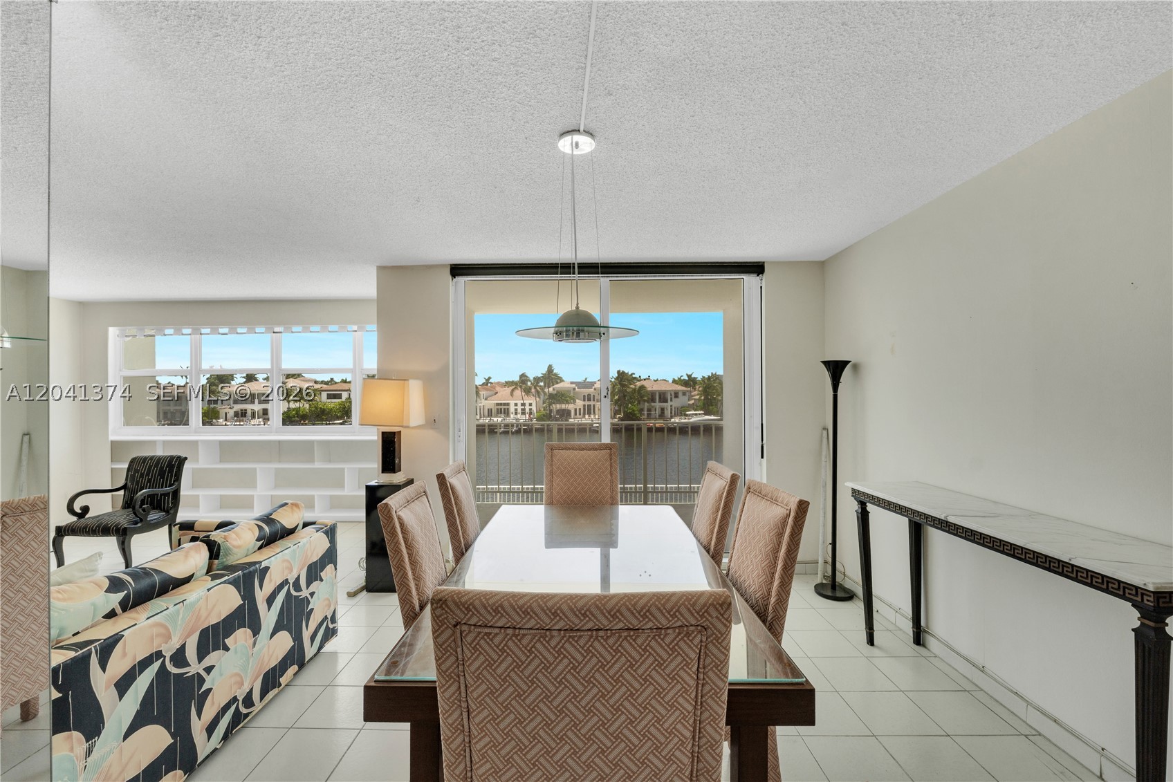 TRAFALGAR TOWERS CONDOMIN - Residential