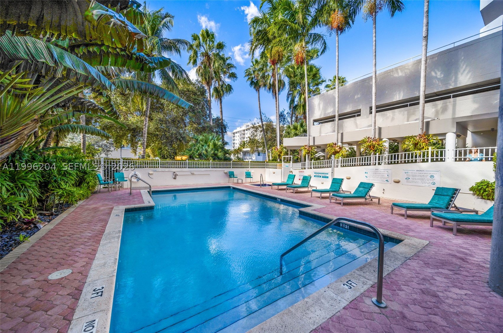 BAYVIEW PLAZA CONDO - Residential