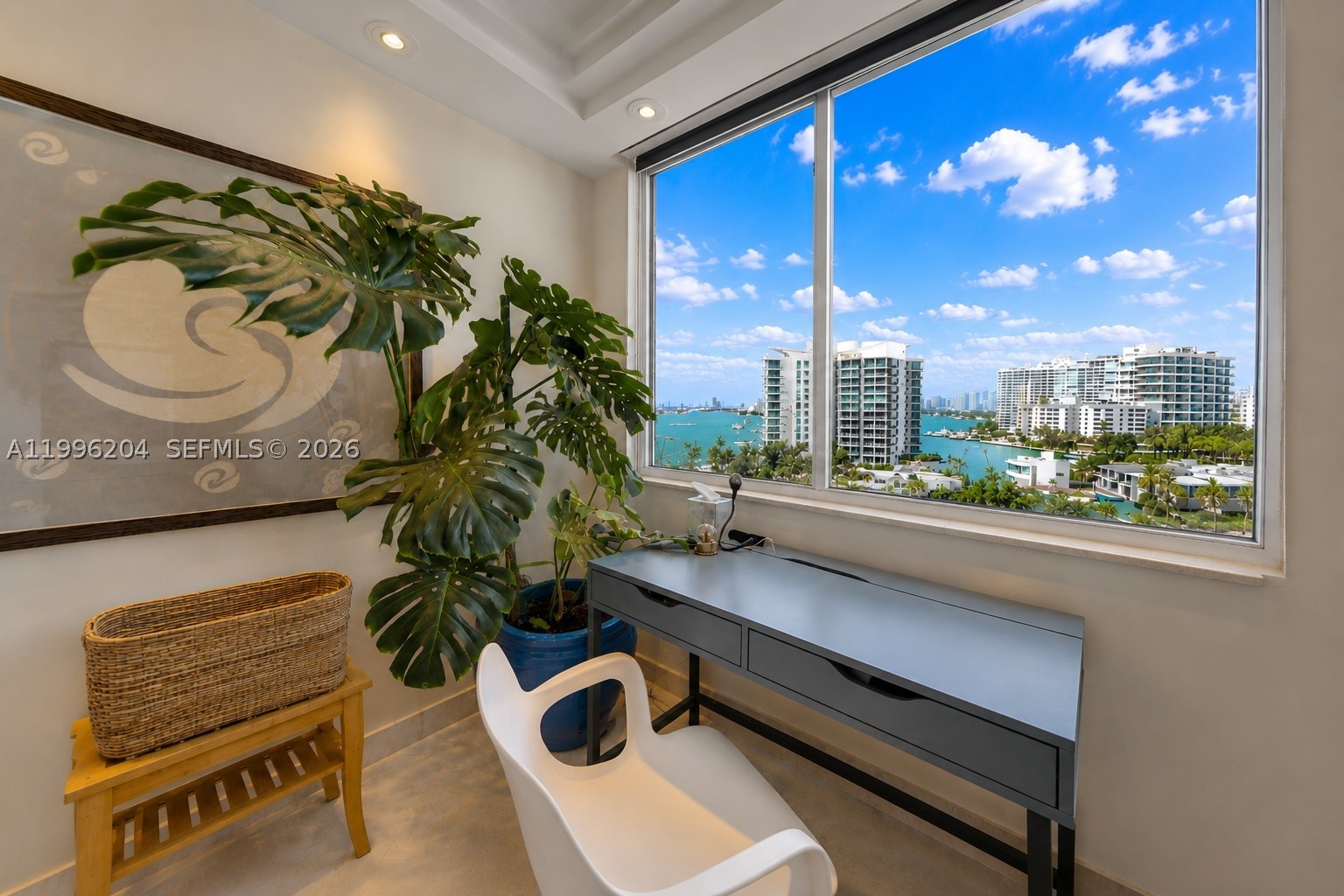 BAYVIEW PLAZA CONDO - Residential