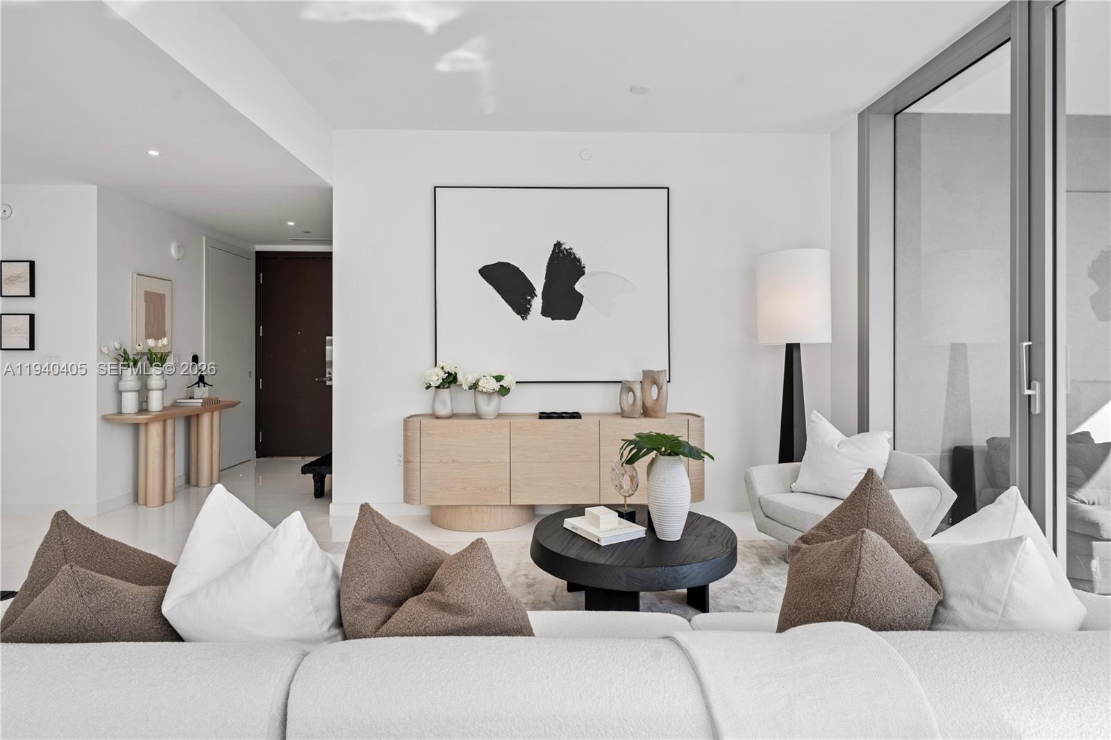 ASTON MARTIN RESIDENCES - Residential