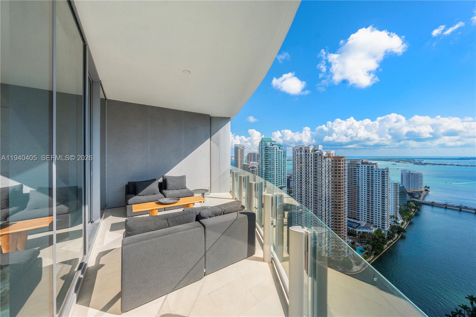 ASTON MARTIN RESIDENCES - Residential