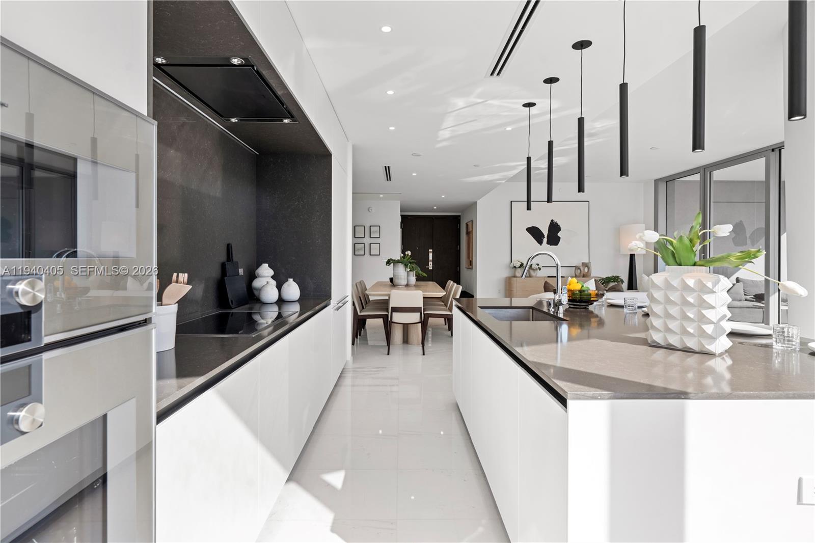 ASTON MARTIN RESIDENCES - Residential
