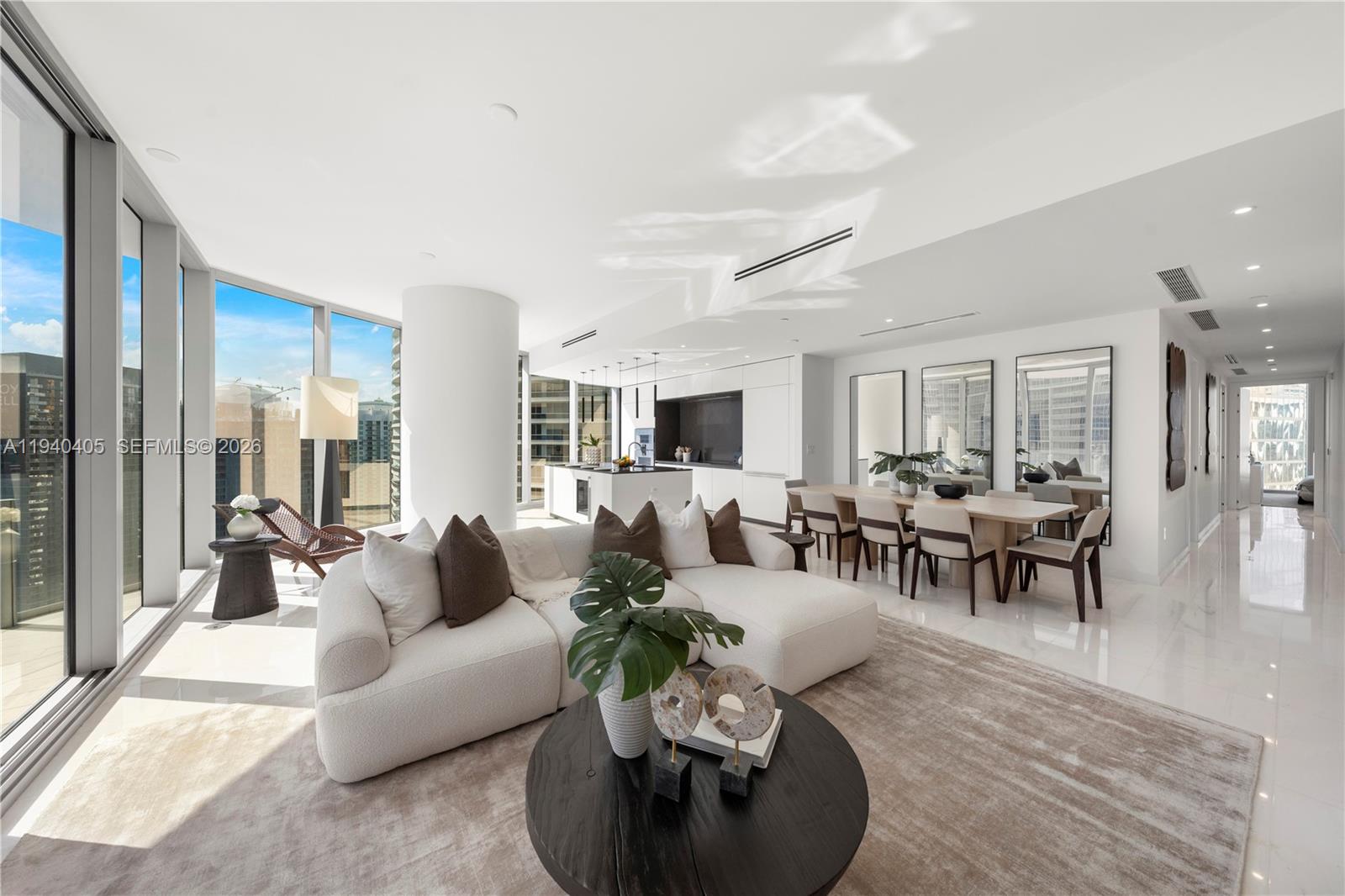 ASTON MARTIN RESIDENCES - Residential
